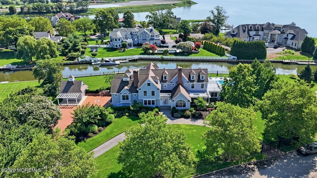 Photo of 13 Rivers Edge Drive