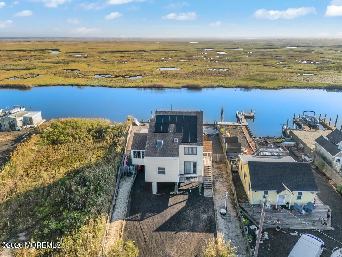 Photo of 322 Dock Road