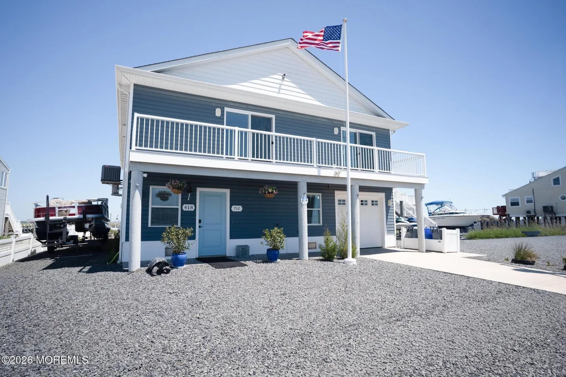 Photo of 418 Dock Road