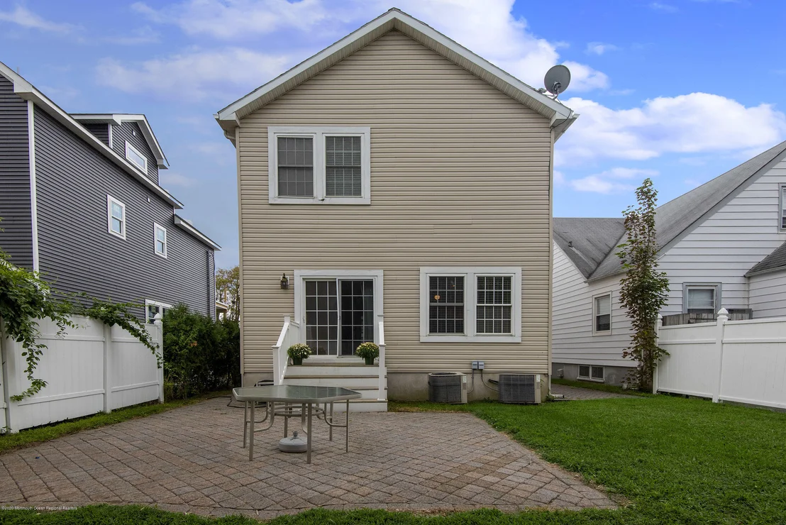Photo of 416 15th Avenue