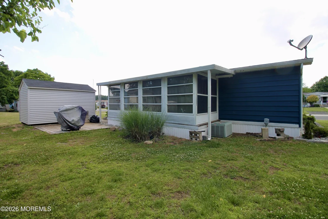 Photo of 562 Sara Drive