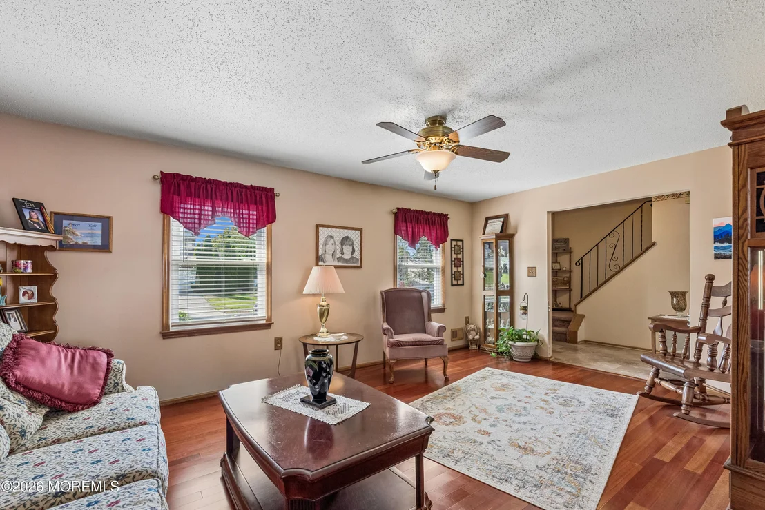 Photo of 807 Constitution Drive