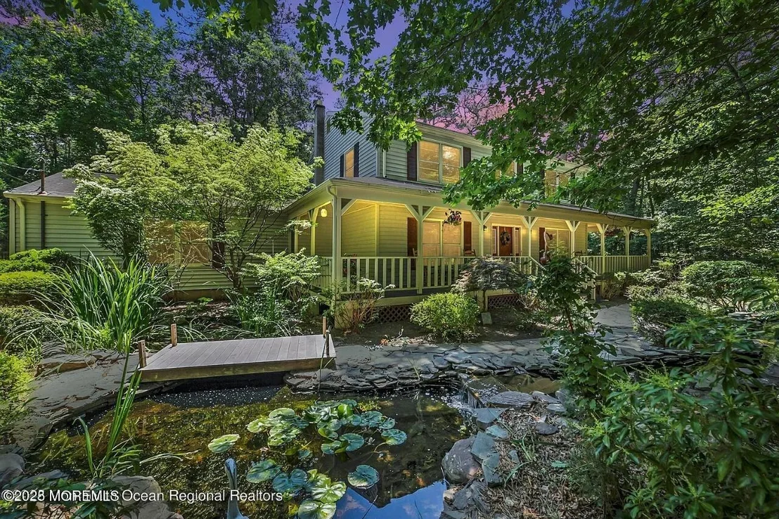 Photo of 683 Anderson Road