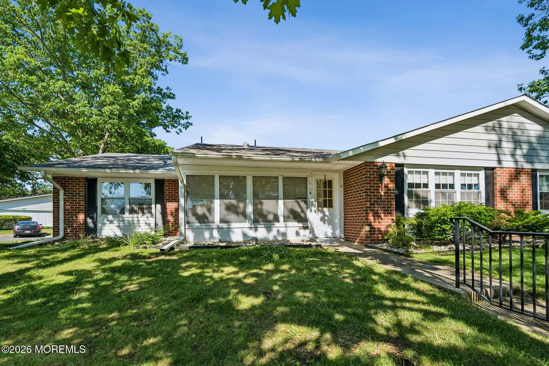 Photo of 1261A Argyll Circle