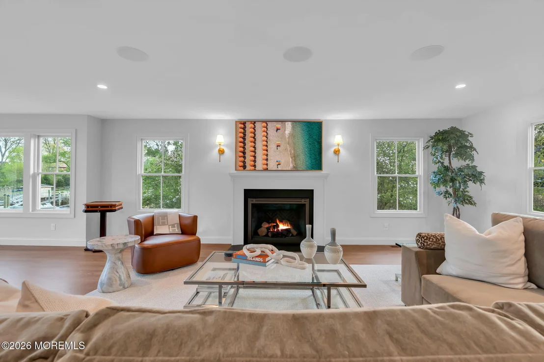 Photo of 181 Rumson Road