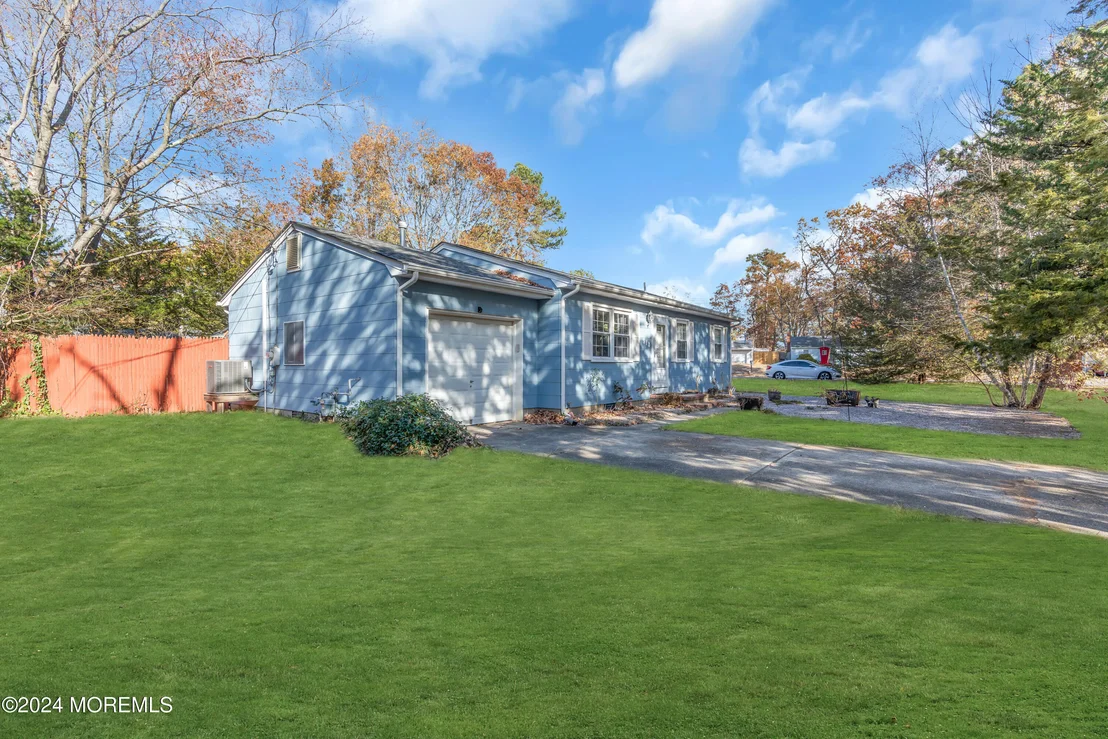Photo of 512 N Shore Drive