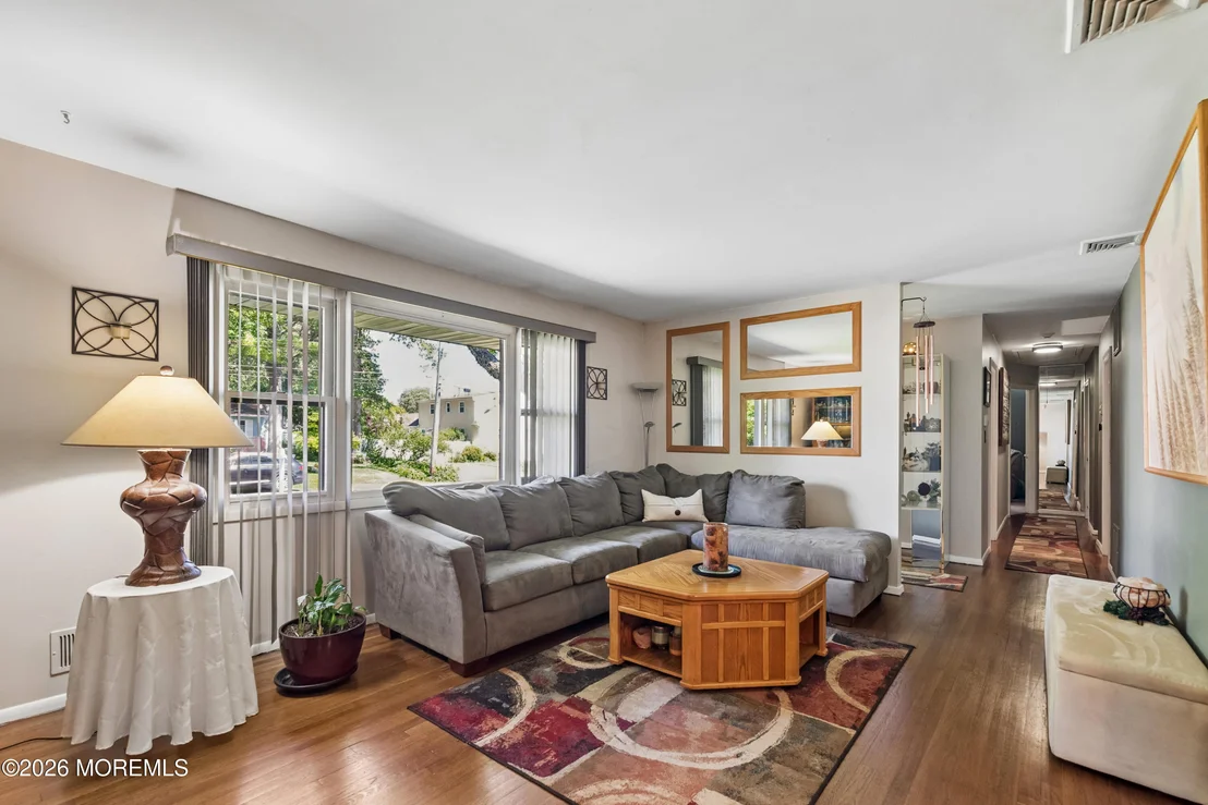 Photo of 262 Arizona Drive
