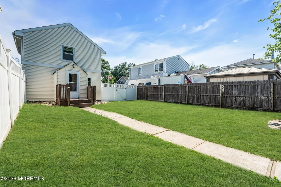 Photo of 439 Clark Avenue