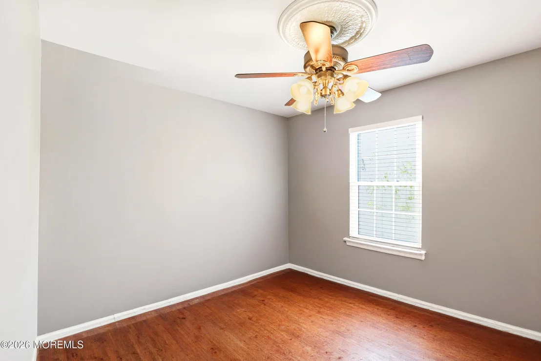 Photo of 339 Murray Drive