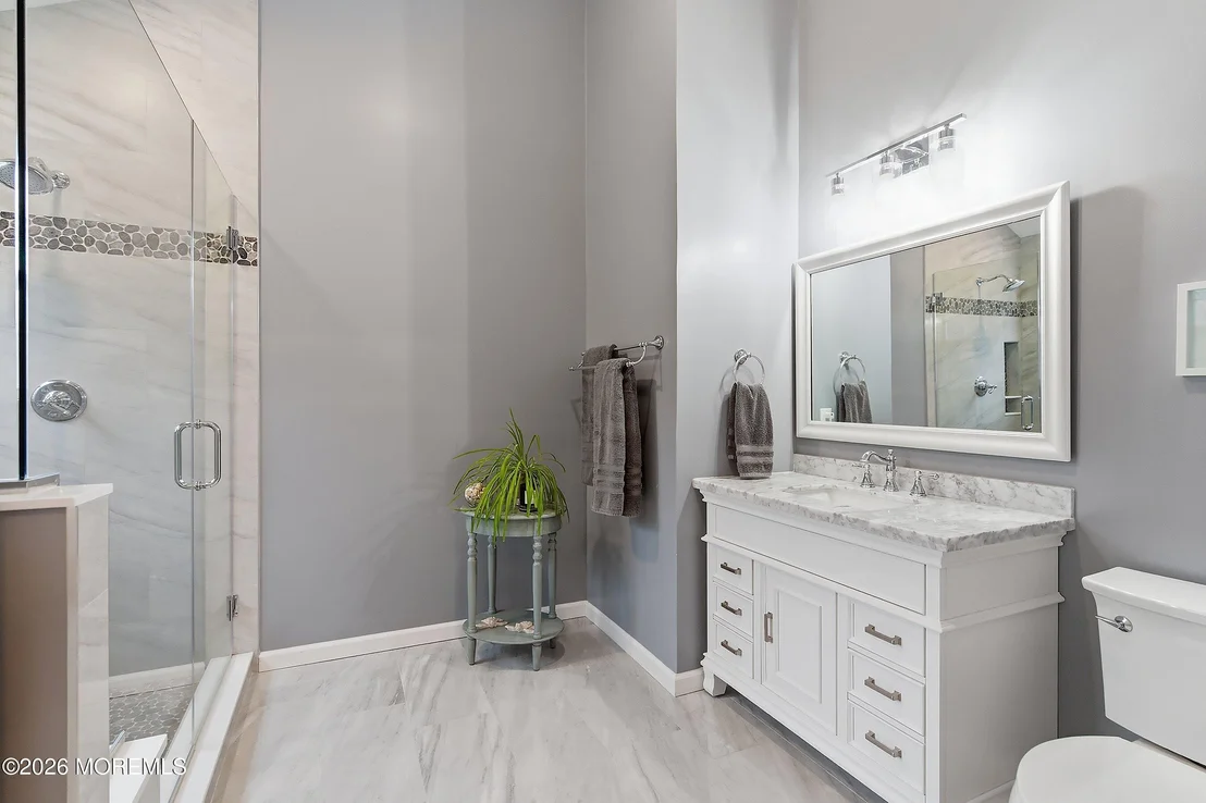 Photo of 433 Meadowood Road
