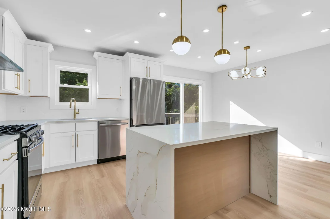 Photo of 415 S 1st Avenue