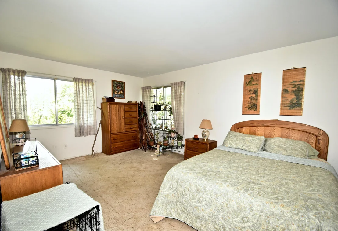 Photo of 32 London Drive
