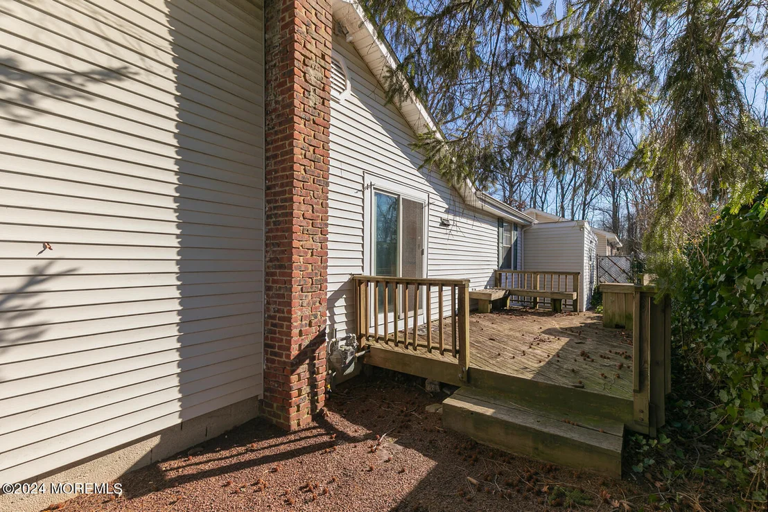 Photo of 717 Harmony Road