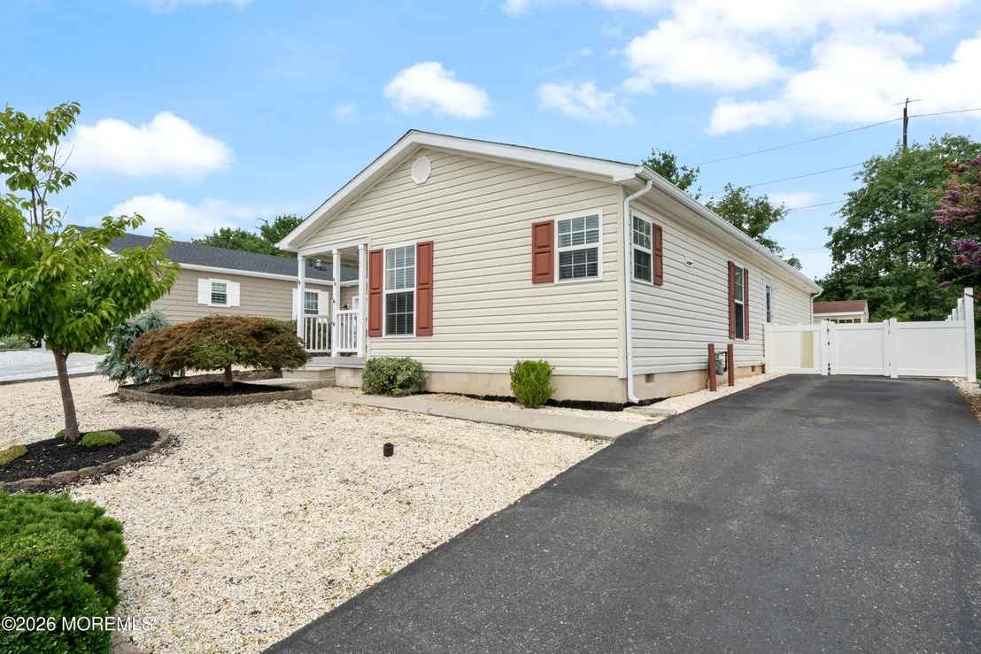 Photo of 48 Fort Lee Drive