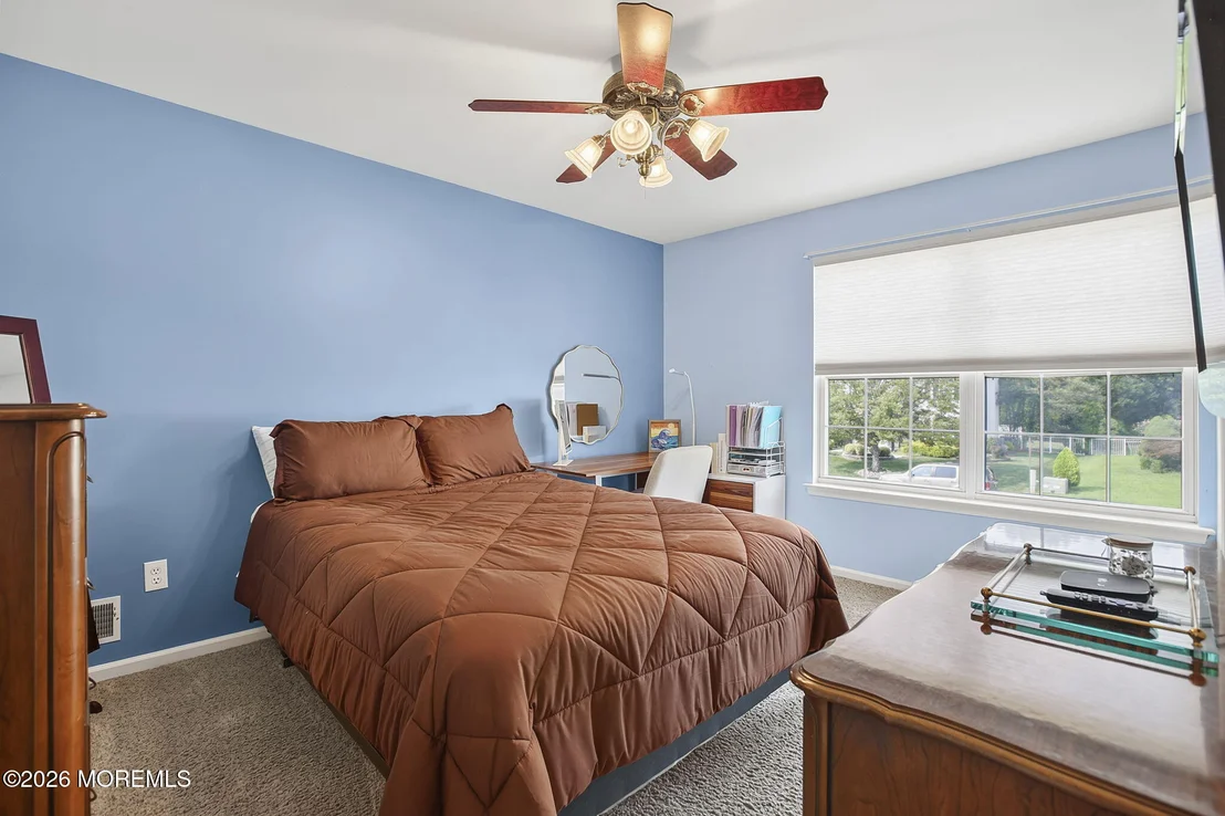 Photo of 452 Meadowood Road