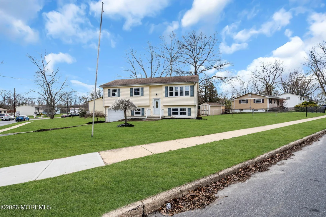 Photo of 7 Spruce Terrace