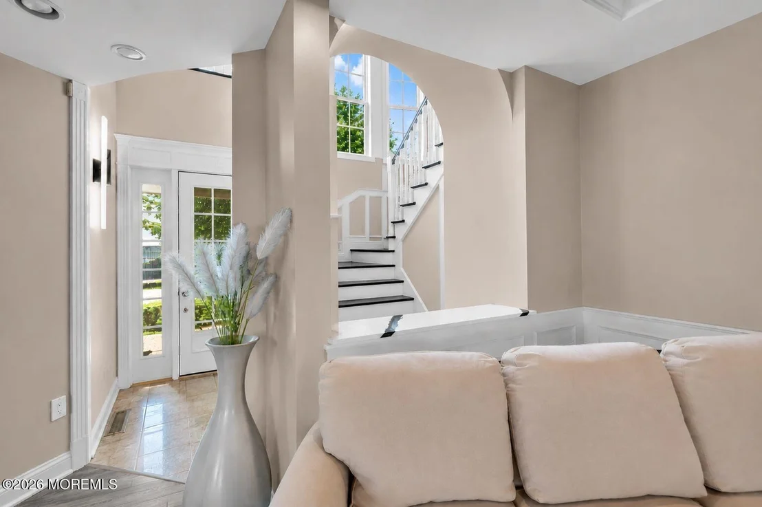 Photo of 835 Anchor Drive