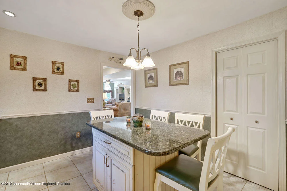 Photo of 1409 Roller Road