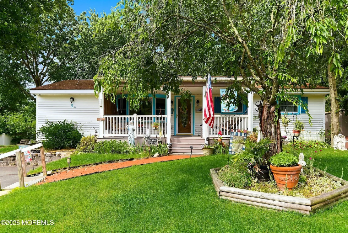 Photo of 54 Redwood Place