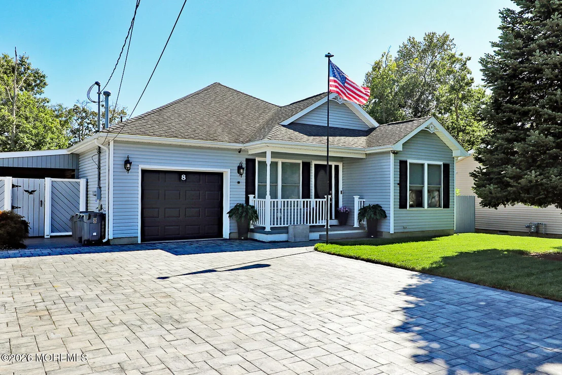 Photo of 8 Keelson Drive