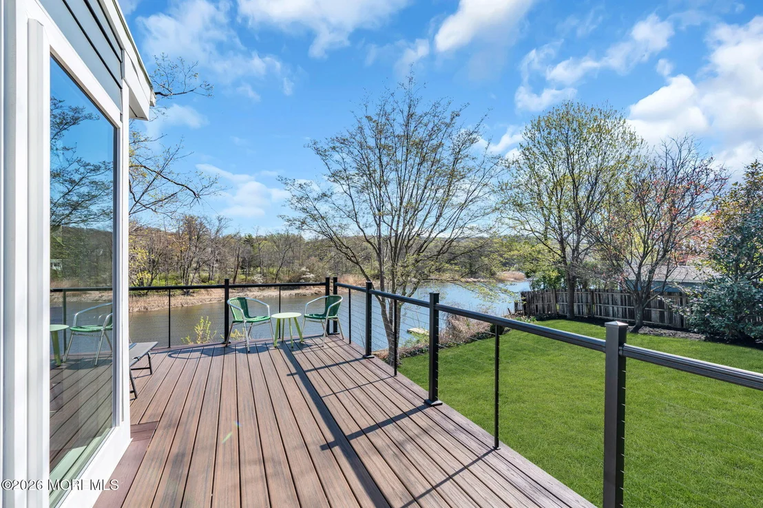 Photo of 531 Locust Point Road