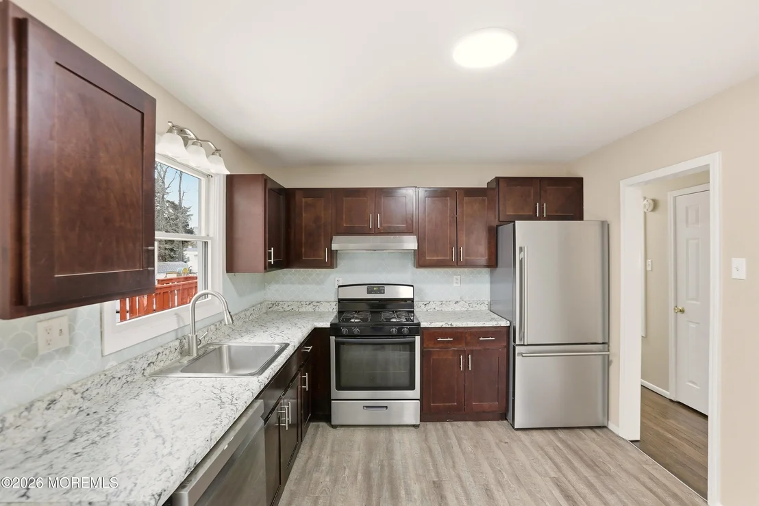 Photo of 108 Lake Deerbrook Drive