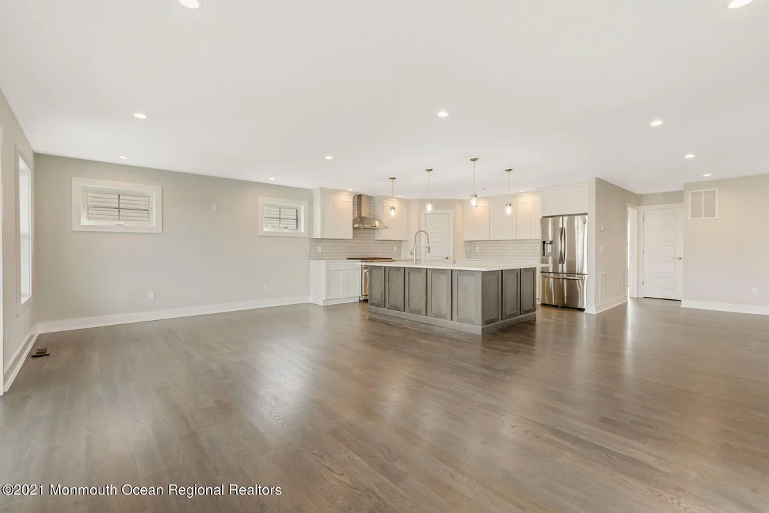 Photo of 114 Shore Drive