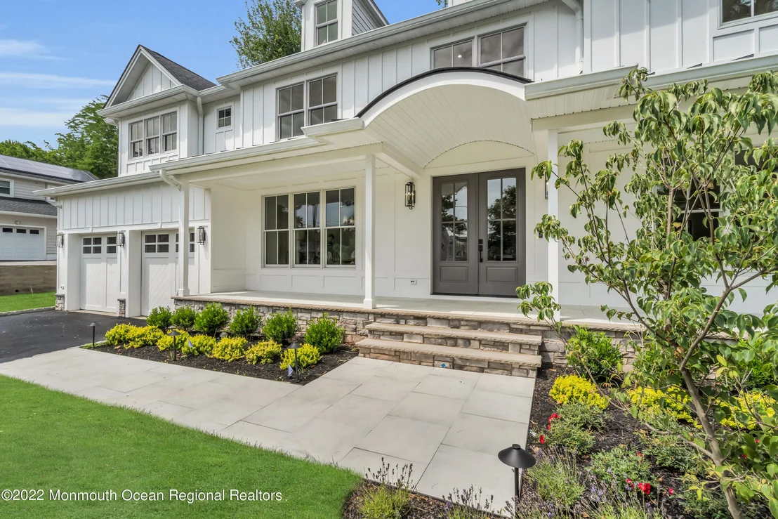 Photo of 376 Orenda Circle