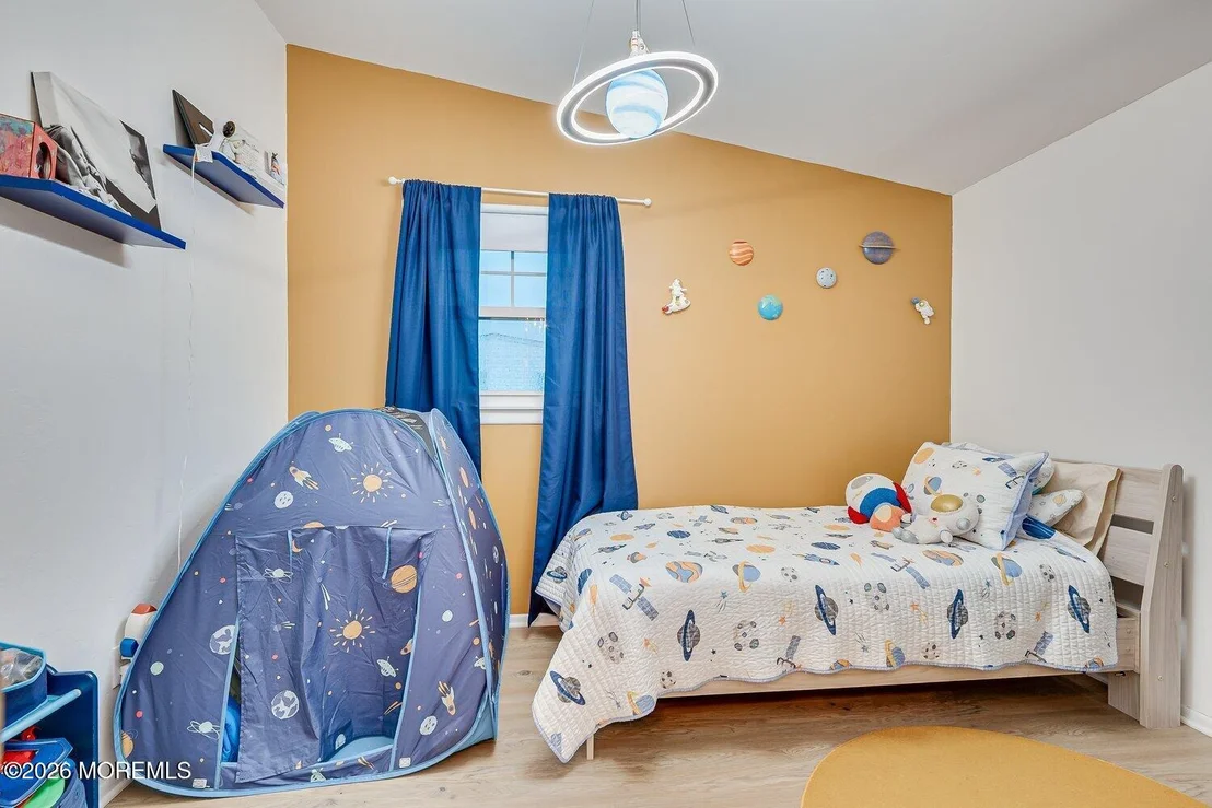 Photo of 4 Bucknell Drive