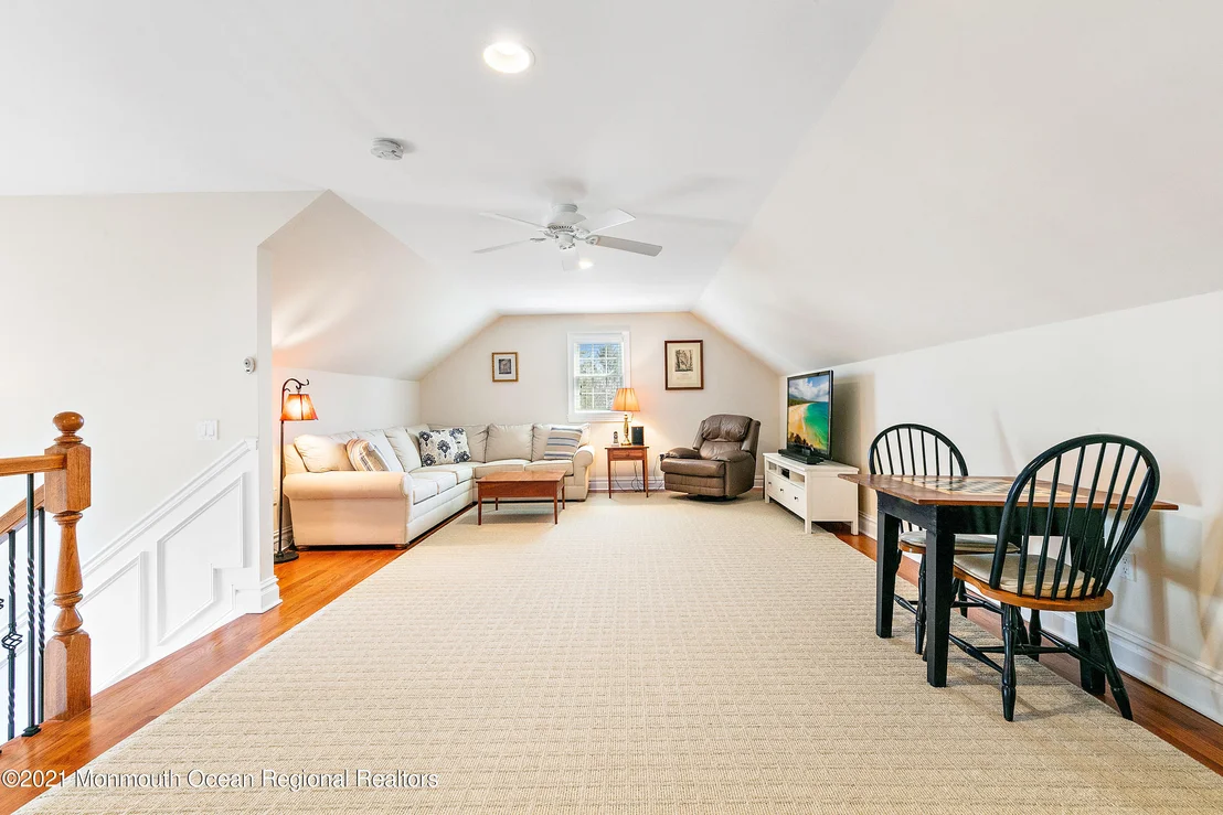 Photo of 611 Homestead Road
