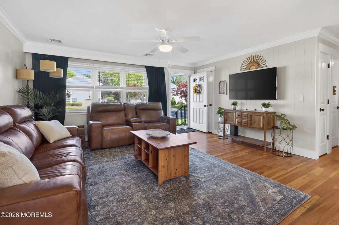 Photo of 105 Cranbury Road
