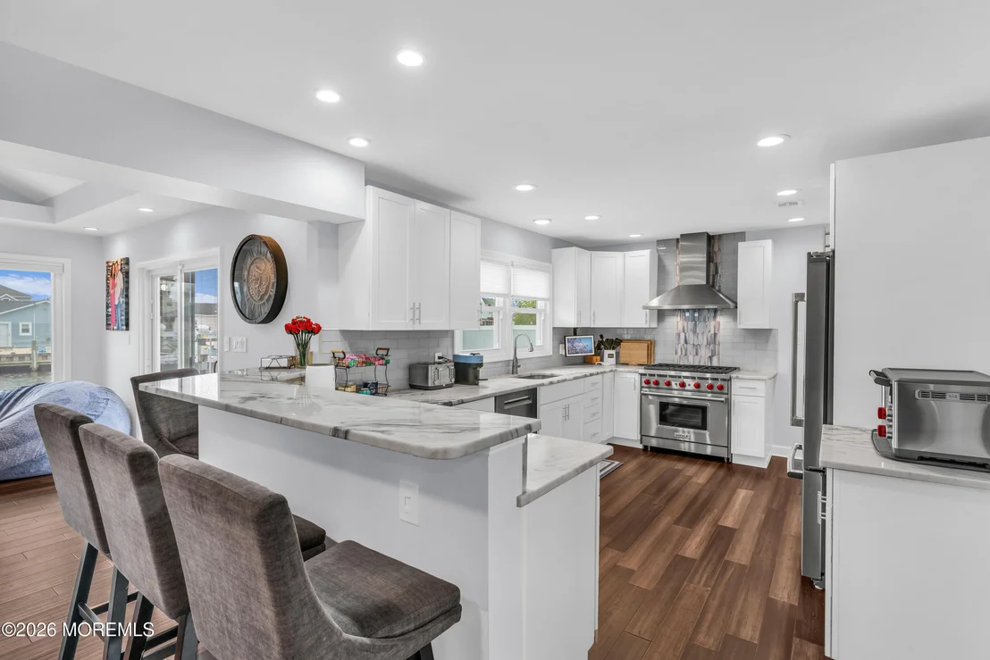 Photo of 933 Montauk Drive