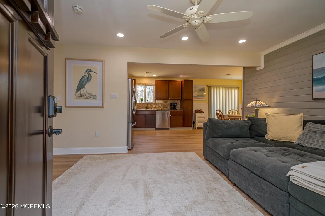 Photo of 6 Avast Avenue