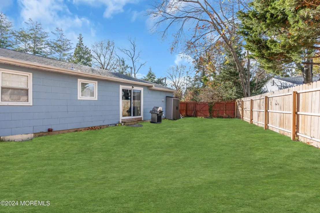 Photo of 512 N Shore Drive