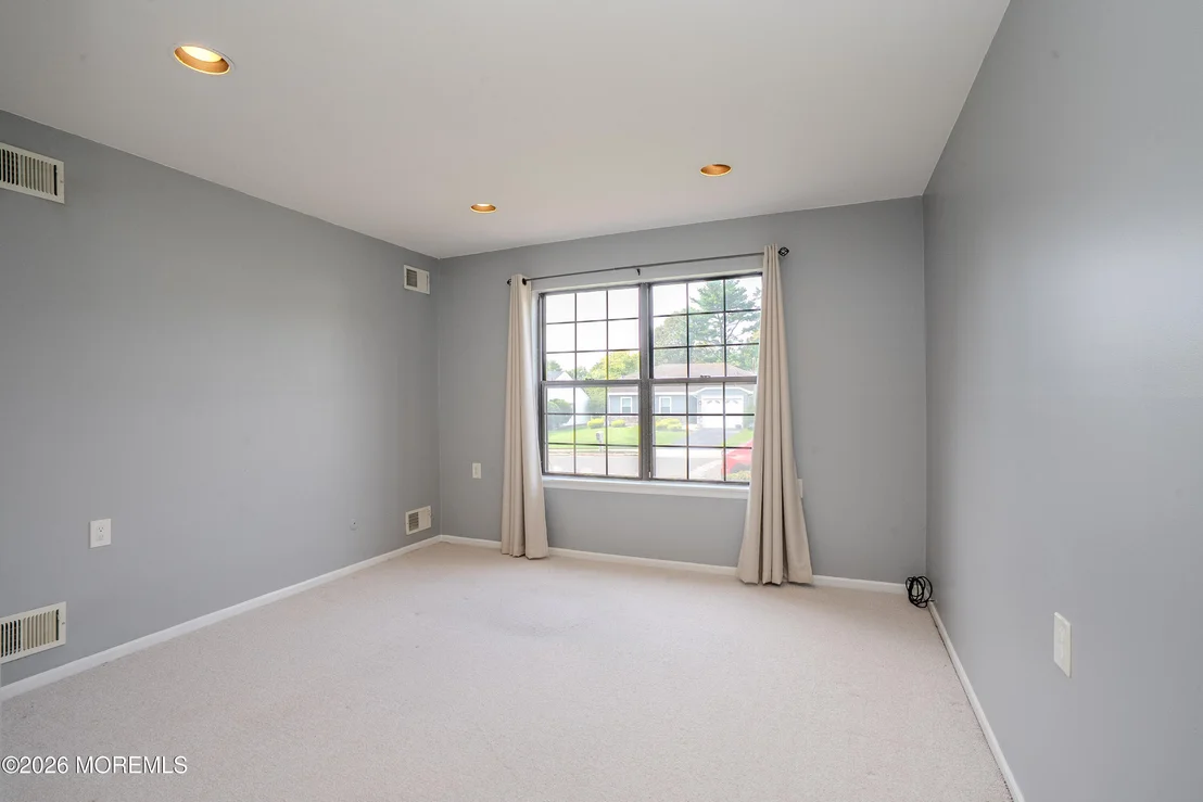 Photo of 70 Suffolk Way