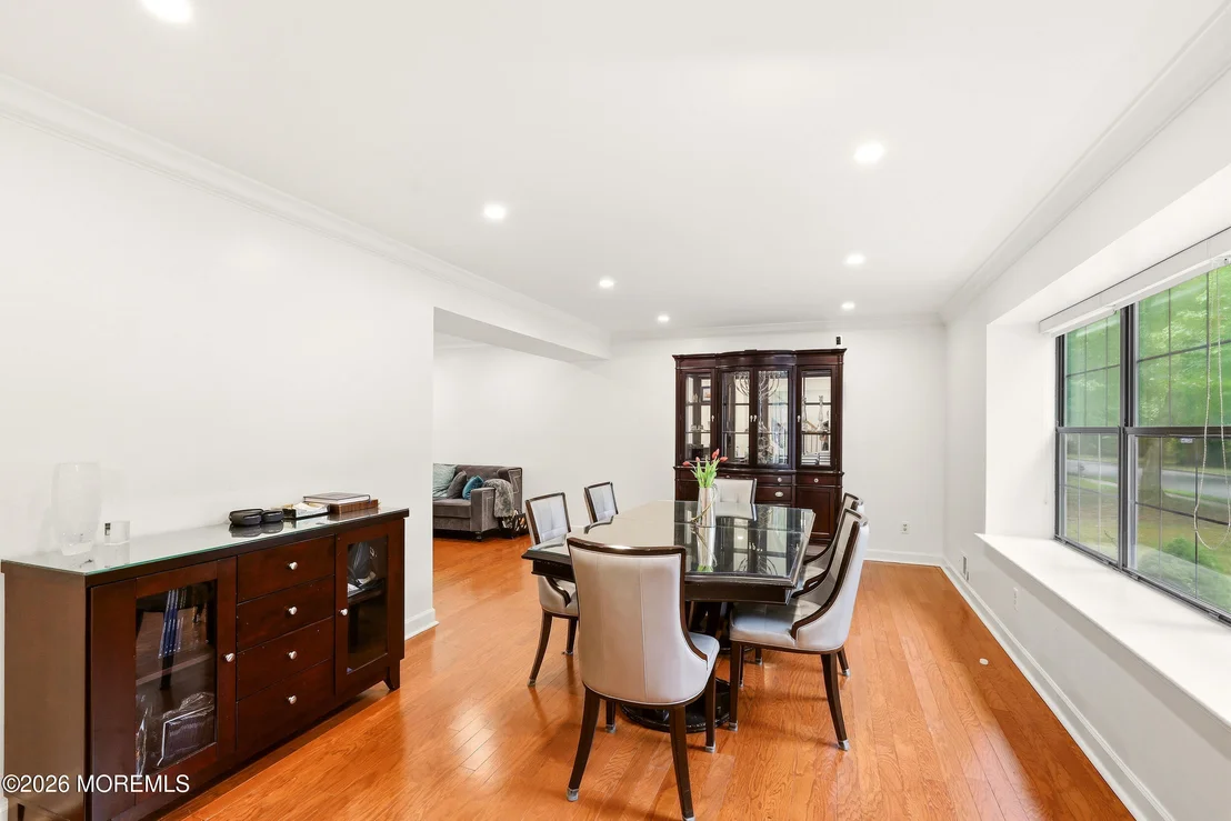 Photo of 302 Princeton Drive