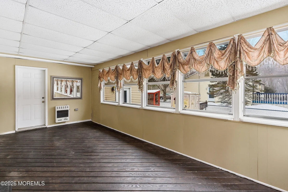 Photo of 638 Freehold Road