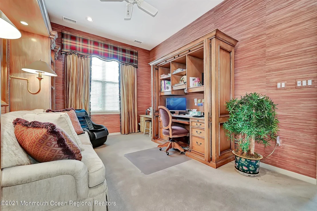Photo of 41 Portchester Drive