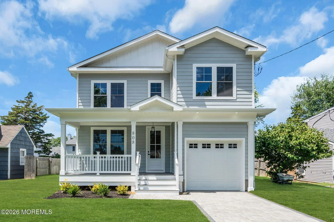 Photo of 808 Allaire Road