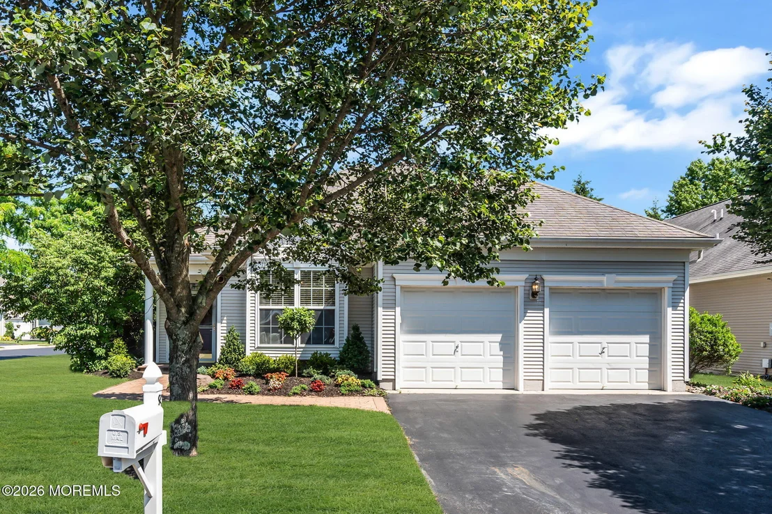 Photo of 83 Huntington Drive