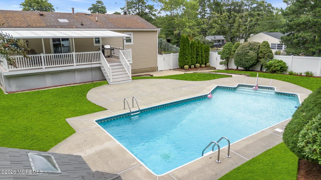 Photo of 205 Arizona Drive