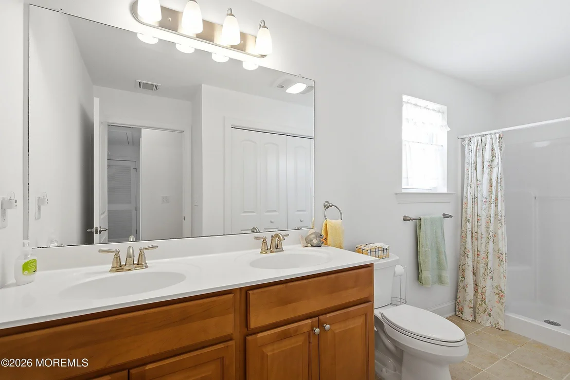 Photo of 105 Albacore Drive