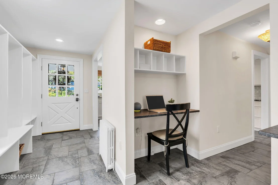 Photo of 9 N Cherry Lane