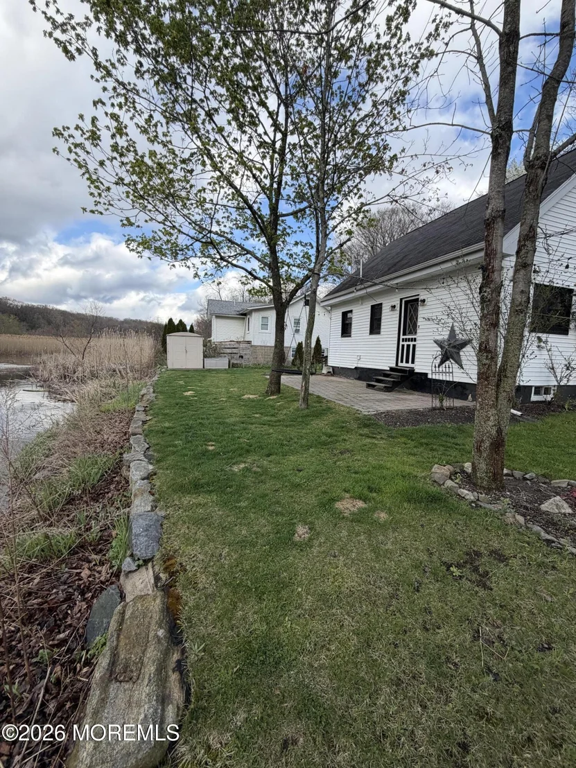Photo of 1 Riverside Road