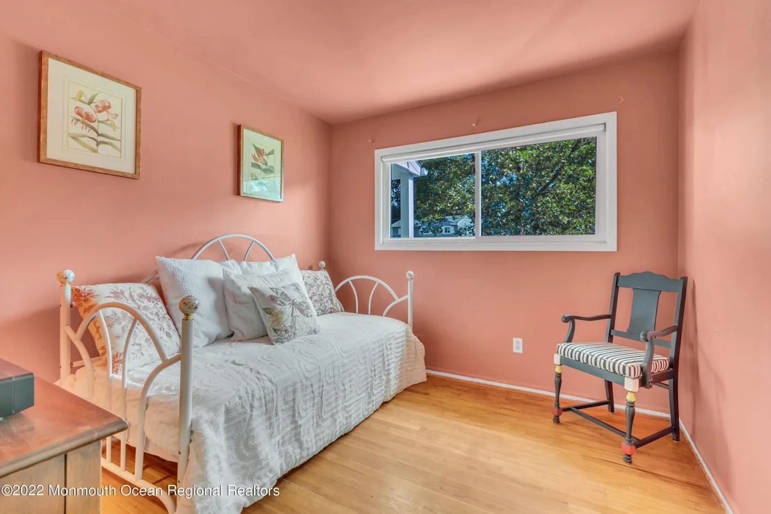 Photo of 19 Warren Drive