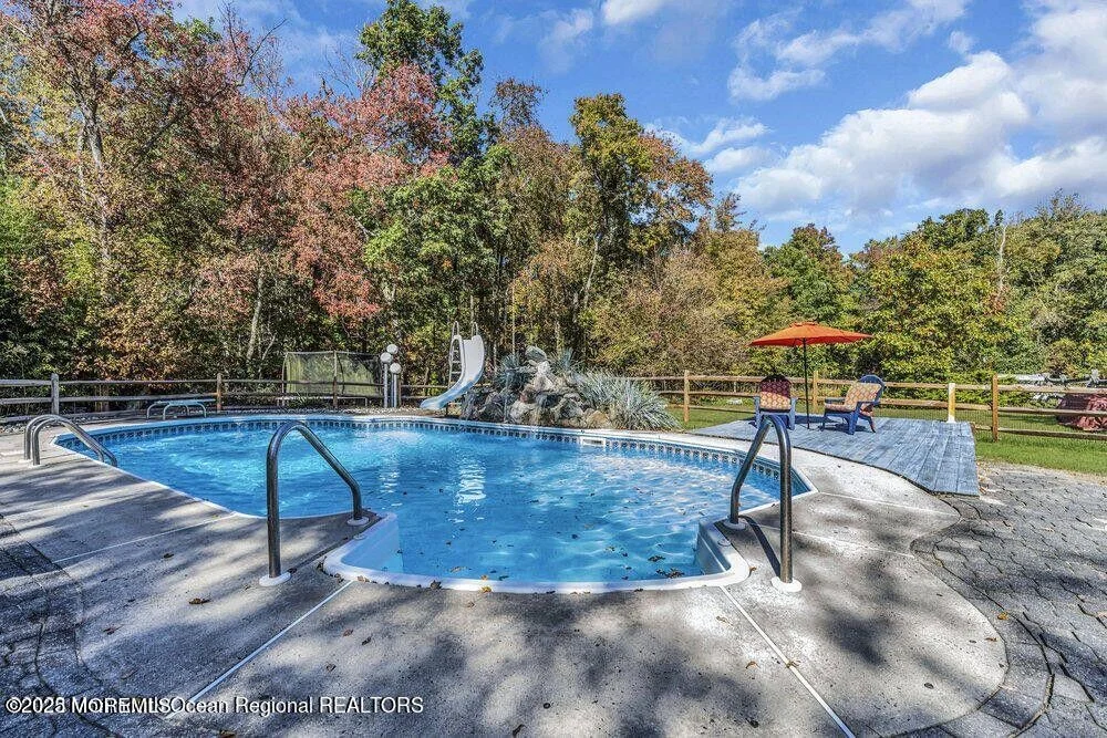 Photo of 541 Frank Applegate Road