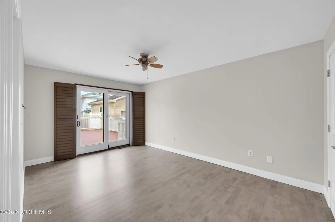 Photo of 3 7th Avenue