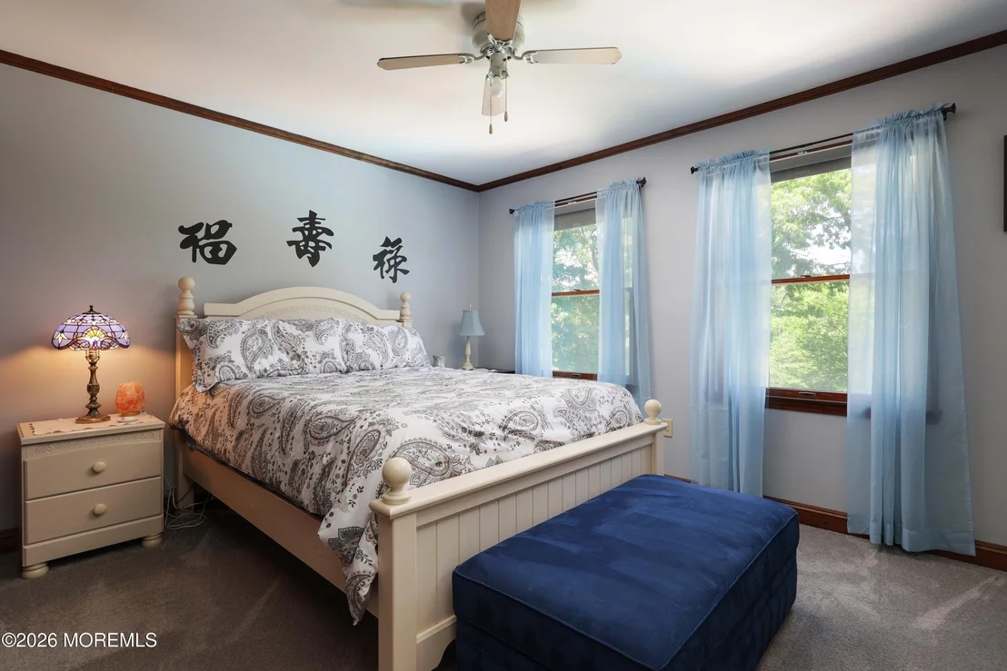 Photo of 1908 Shadowbrook Drive
