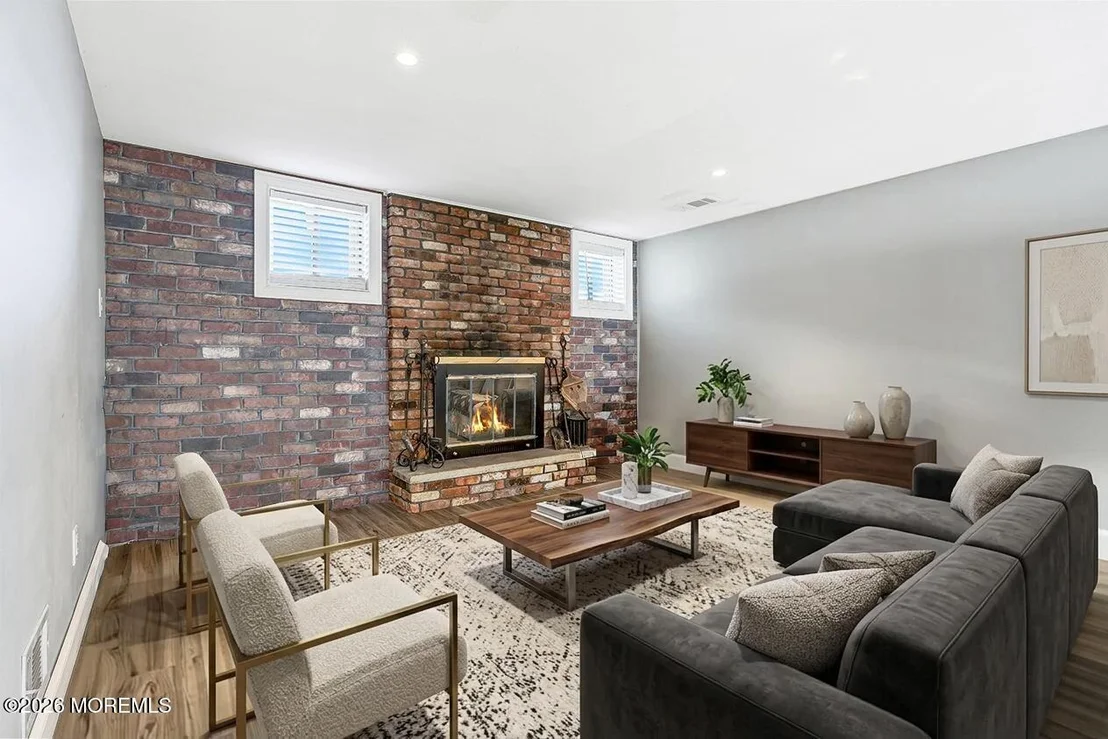 Photo of 558 Green Lane