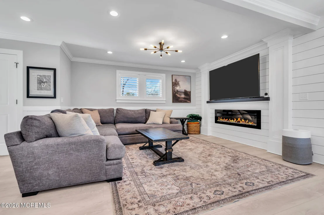 Photo of 1620 Ewart Road
